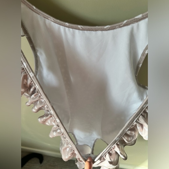 Imagine Perry One Piece Swimsuit Size Large - Picture 2 of 10
